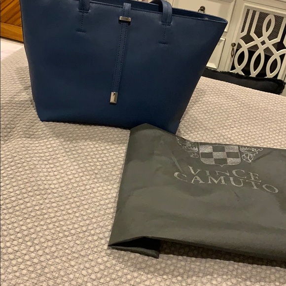 Vince Camuto Handbags - Vince Camuto Handbag
